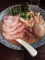 「特ラーメン」@門ぱちの写真