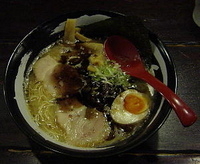 「黒ラーメン」@ラーメン 菊の屋 下郡店の写真