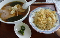 「Cセット（ラーメン+半チャーハン）   茹で玉子サービス」@街道ラーメン 美味の写真