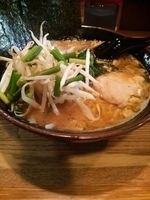 「中盛+もやしにんにく」@横横家の写真