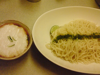 「ザ・冷しつけとろ」@博多ふくちゃんラーメン 新横浜ラーメン博物館店の写真