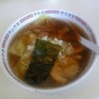 「ワンコインらーめん+ワンタン」@支那そばや和光 新横浜ラーメン博物館分店の写真