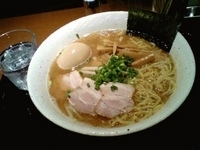 「味玉中華そば」@中華そば おかべの写真