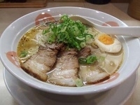 「こってりとんこつらーめん」@福福らーめん 伊丹店の写真