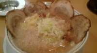 「特製チャーシュー（脂多め、麺固め、味の濃さ普通）大盛+ニンニク」@環七ラーメン てらっちょの写真