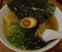 「白醤油らー麺」@ラーメン 天の写真