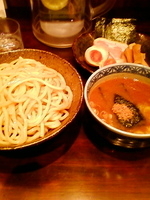 「つけ麺 中盛り400g【700円】 三田盛り 玉子、メンマ、のり」@つけ麺専門店 三田製麺所 五反田店の写真