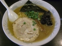 「うまかもん醤油とんこつ 700円」@らーめん 大門の写真