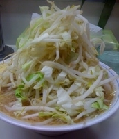 「ラーメン（600円）、ヤサイニンニク濃い目」@ラーメン大 我孫子店の写真