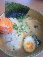 「激うま醤油ラーメン ￥850」@らーめん 麺の華 鉾田店の写真