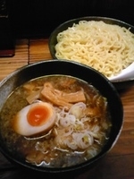 「醤油つけ麺￥850円（特盛）」@かかし屋の写真