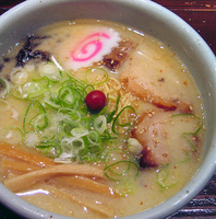 「らーめん 塩 850円」@らーめん 山頭火 新宿南口店の写真