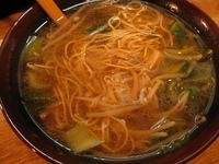 「醤油ラーメン700円」@中国杭州家庭料理 宝々の写真