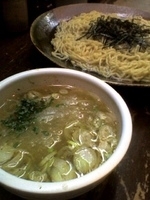 「梅肉と鶏肉のおろし塩つけ麺」@東京 荻窪 春木屋 新横浜ラーメン博物館店の写真