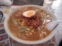 「背脂こってり味噌ラーメン 780円」@らーめん梅丸の写真