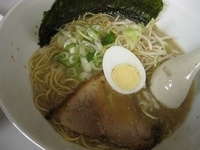 「晩酌セット1000円(中ラーメン&ビール&餃子&小品)」@八坂ラーメンの写真