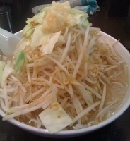 「もやしそば、全部マシ」@つけそば中華そば 山ねこの写真