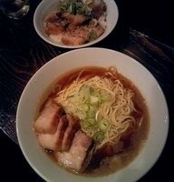 「肉中華そば（中）+肉飯」@麺処 遊の写真