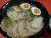 「ぶたラーメン+大盛+たまご」@ささやん 塩ラーメンの写真