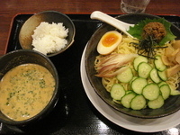 「特撰冷や汁つけ麺」@ちりめん亭 市ヶ谷店の写真