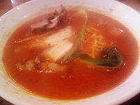 「トマトらぁめん+おにぎりセット」@らぁめん たろう 新神戸店の写真