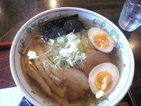 「手打ち醤油ラーメン600円+味付玉子105円」@ラーメン厨房 ぽれぽれの写真