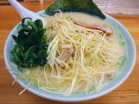 「ネギラーメン中盛 850円」@壱寅家 新松戸店の写真