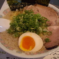 「鯵しょうゆ730円（背脂あり）」@俺らラーメン ちょもらんまの写真