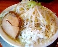 「小ラーメン（野菜、にんにく）」@製麺所 豚とこむぎの写真