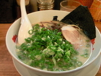 「ラーメン（500円）→オープン記念400円」@博多風龍 秋葉原店の写真