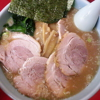 「ラーメン（麺カタメ・アブラ多め）¥580 チャーシュープラス¥1」@ラーメンショップ 水代店の写真