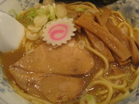 「中華そば（麺半分）（700-20円）」@大勝軒 まるいち 新宿店の写真