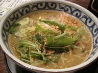 「グリーンカレーラーメン」@らー麺屋 バリバリジョニーの写真