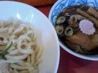 「むさしの肉盛り+替え玉」@笑堂の写真