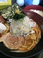 「大ガメラ+半ライス」@らーめん 福たけ 桜木本店の写真