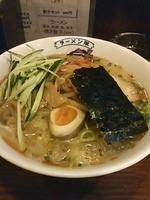 「塩冷やしラーメン」@ラーメン隊 目黒三田店の写真