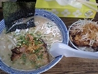 「塩ラーメン（735円）+チャーシューご飯（210円）」@らあめん 葫の写真