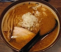 「辛味噌ら～めん、チャーシュー丼」@麺武 虎龍の写真