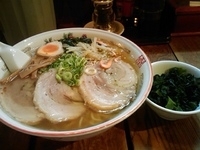 「塩黒豚チャーシューそば（徳盛）@わかめ」@支那そば屋 蘭丸の写真