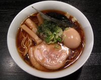 「中華そば（中盛）+味付け玉子」@BASSO ドリルマンの写真