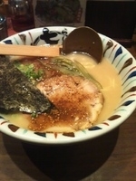 「七志らーめん 750円」@七志 とんこつ編 大倉山店の写真