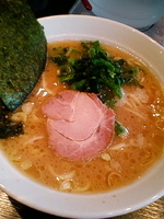 「ラーメン並カタメ【650円】」@八七三家の写真