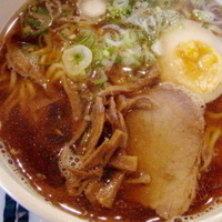 「山形ラーメン + コーヒー（ランチセット） 900円」@Pour cafeの写真