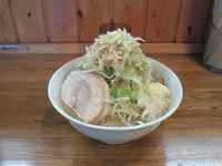 「らーめん ニンニク、ヤサイ、カラメ」@らーめん松信の写真