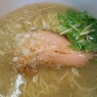 「らーめん（塩） 700円」@めんやももの写真