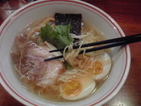 「比内地鶏の塩 味玉付（日曜日限定） 950円」@BUZZの写真