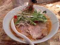 「9月限定トマとん」@濃厚とんこつらーめん オハナ堂の写真