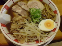 「全部のせ 細麺、大盛り+サービス半ライス」@飛騨高山中華そば やまとの写真