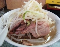 「豚入りラーメン（野菜） 【850円】」@ラーメン二郎 新宿小滝橋通り店の写真