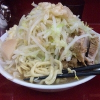 「小豚（ヤサイニンニクアブラ） 800円」@ラーメン二郎 相模大野店の写真